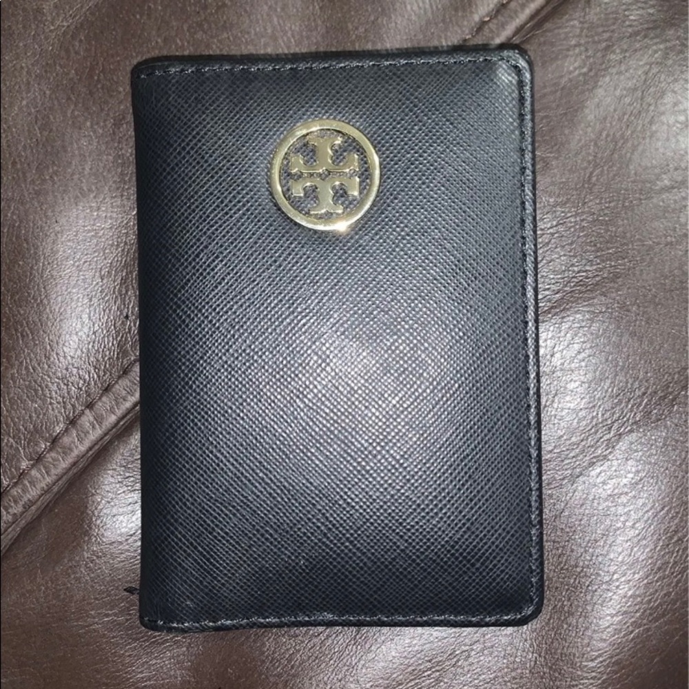 Tory Burch Robinson Slim Transit Wallet
